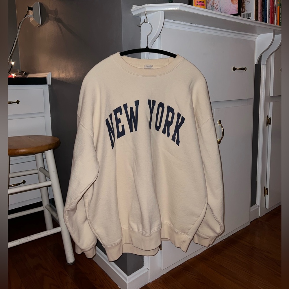 Brandy Melville x John Galt Cream/Navy Crewneck Sweatshirt